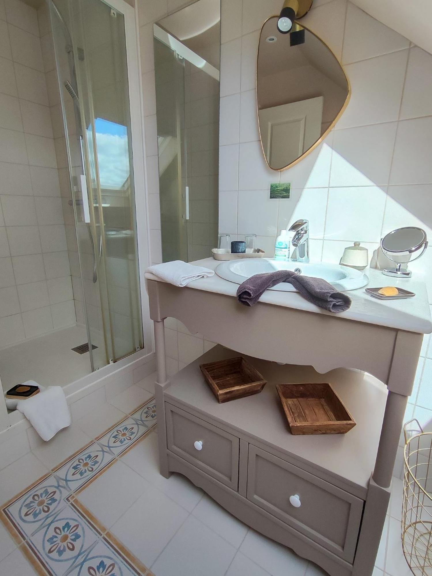 Demeure Du Porzou, Chambres D'Hotes De Charme Dans Demeure D'Exception, Parc Paysager, Spa, Massages, Proche Paimpol, Classe 4 Epis Yvias ภายนอก รูปภาพ