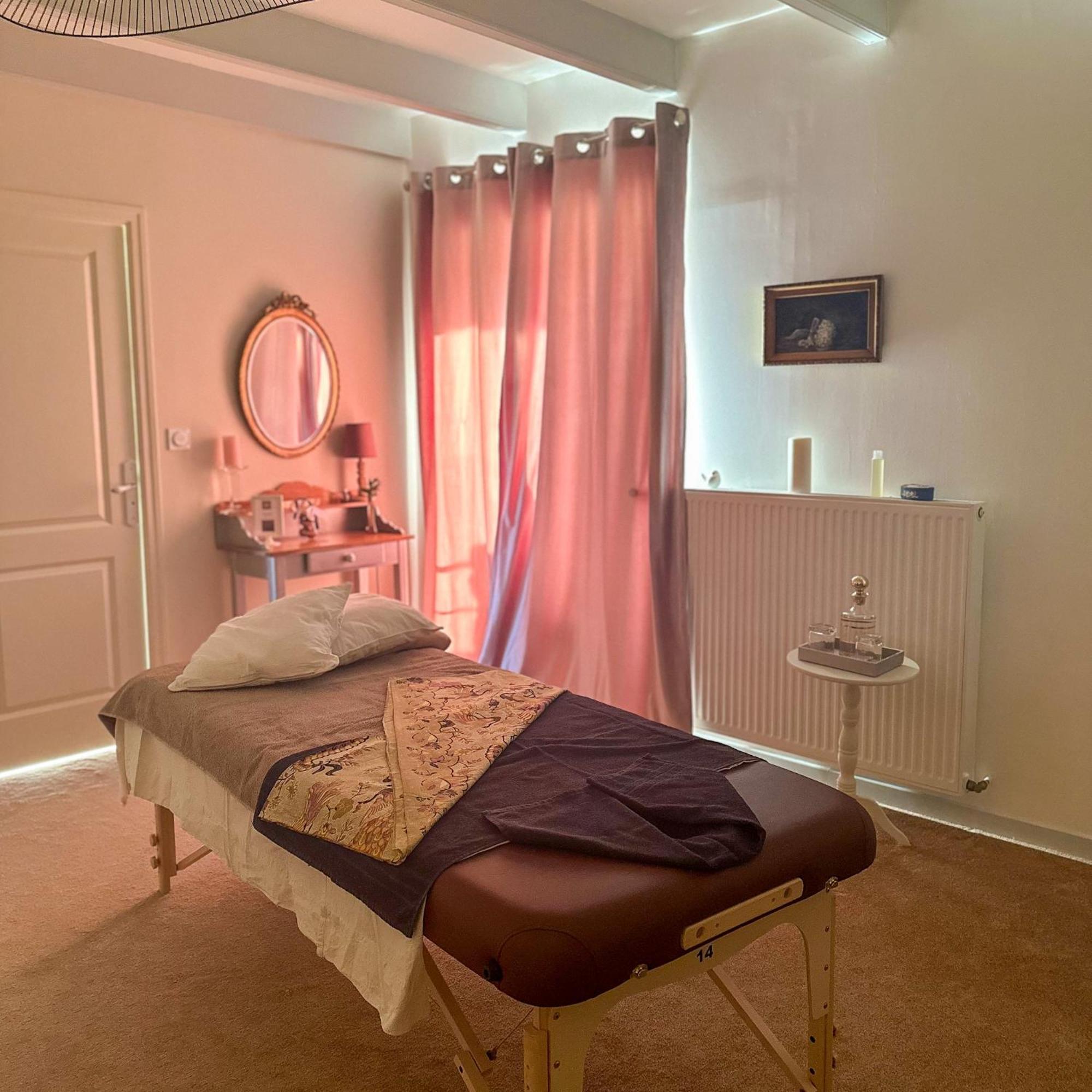 Demeure Du Porzou, Chambres D'Hotes De Charme Dans Demeure D'Exception, Parc Paysager, Spa, Massages, Proche Paimpol, Classe 4 Epis Yvias ภายนอก รูปภาพ